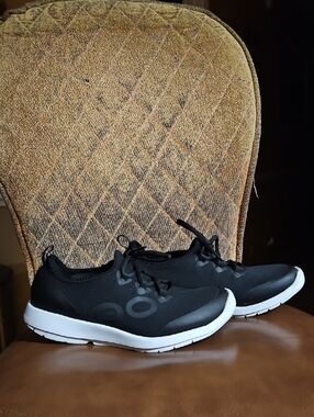 OOFOS OOMG Sport LS Low Lace Up Sneakers Walking Running Shoes Recovery Black
